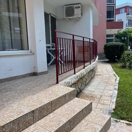 One Bed Flat Beachfront Elenite