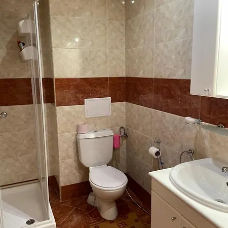 One Bed Flat Beachfront *